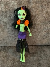 Monster High Doll Casta Fierce Witch 
