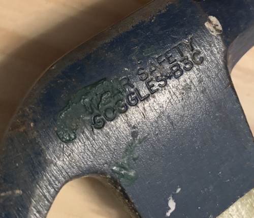 De colección KLEIN TOOLS 818-16Oz-Martillo de Garra-Mango de Fibra de Vidrio Cara Lisa - Imagen 2 de 6
