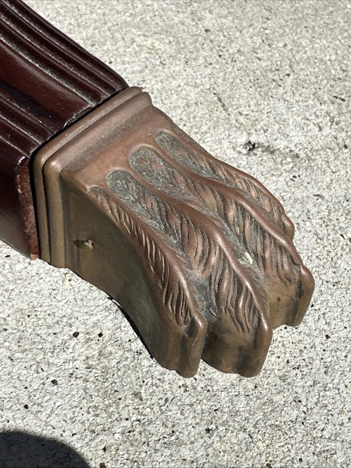 Vintage Duncan Phyfe Carved Mahogany Flip Flap Side Table - Image 3 of 4