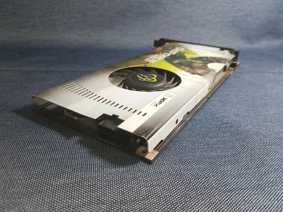 XFX GEFORCE 9600 GT 512MB DDR3 DUAL DVI TV GRAPHICS CARD UNTESTED - Image 4 of 4