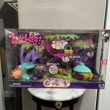 Zoobles Spring to Life Razoo&rsquo;s Treehouse Playset 2010 NIB Great Gift Idea