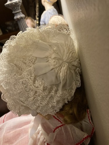 Vintage Lace Doll Bonnet - Picture 3 of 10
