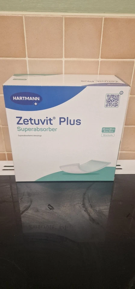 HARTMANN Zetuvit Plus Superabsorbant Dressings 20cm x 40cm Pack of 10