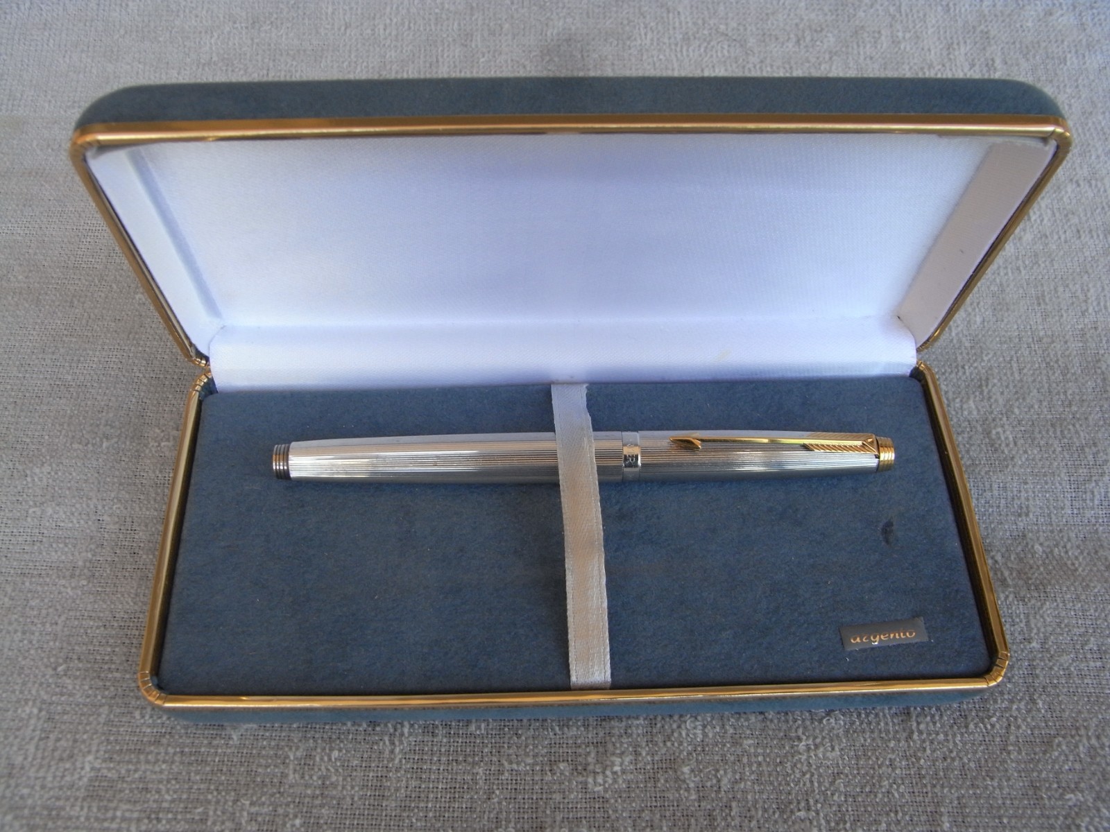 PARKER 75 FOUNTAIN PEN MILLERIGHE PLACCATA ARGENTO PENNINO 14KT CONVERTER