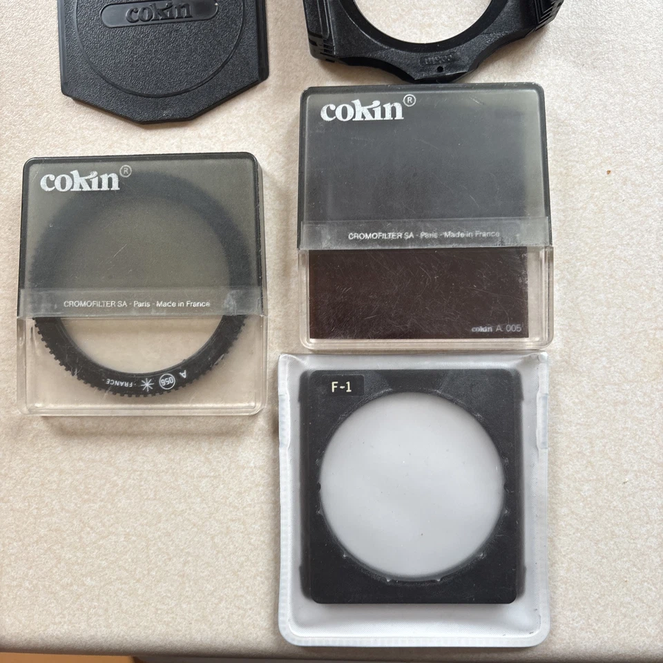 Cokin Filter Holder And Filter w/Protective Cover Cap and 49mm Ring - Image 4 of 4