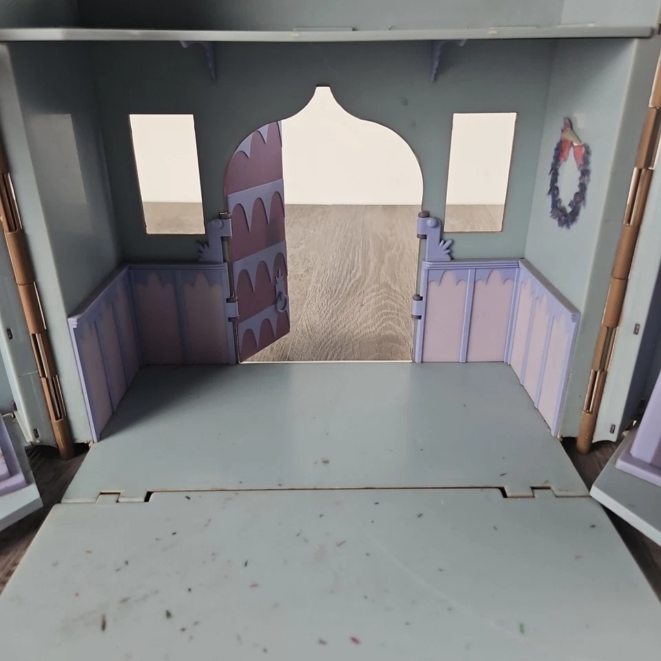 Santa's Castle Rudolph Red Nose Reindeer and The Island of Misfit Playing Mantis - Image 3 of 4