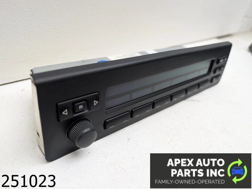 OEM 2004-2006 BMW X5 4.4L Radio Stereo Information Display — 第 3/4 张图片