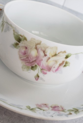 VINTAGE Shabby Chic Rosenthal Donatello Selb Bavaria pink roses cups & saucers - Picture 4 of 7