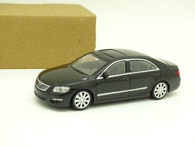 RASTAR Sb 1/43 - Toyota Camry Schwarz