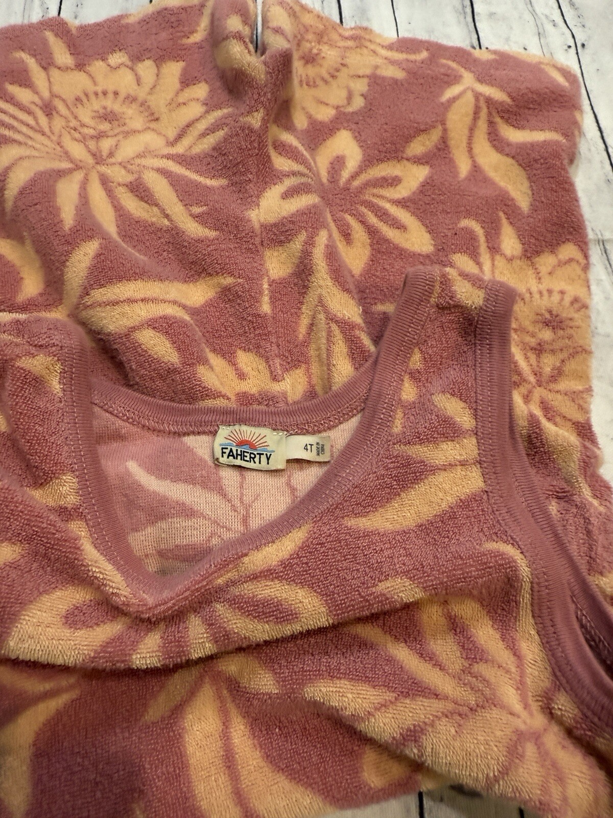 Picture 3 of 4
