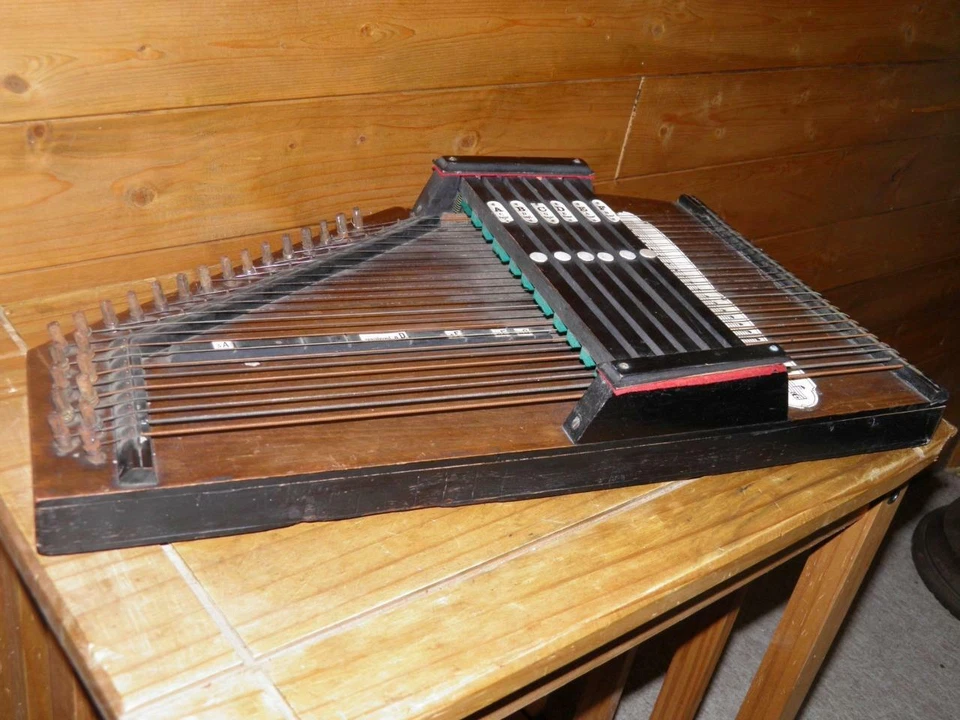 Vintage 'Made In Germany' Akkordzither/Autoharp/Zither - 6 Chord 24 String - Image 2 of 4
