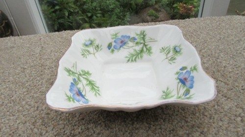 Richmond China Deep Square Pin/Trinket Dish “ Blue Poppy”. 4 1/2” - Picture 3 of 4