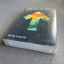 New Believer's Bible Nlt (Softcover): First Steps For New Christians