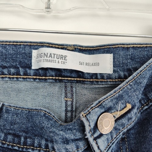 Levi Signature Men's S61 Relaxed Jeans, Size 42 x 32, Medium Blue - Picture 5 of 8