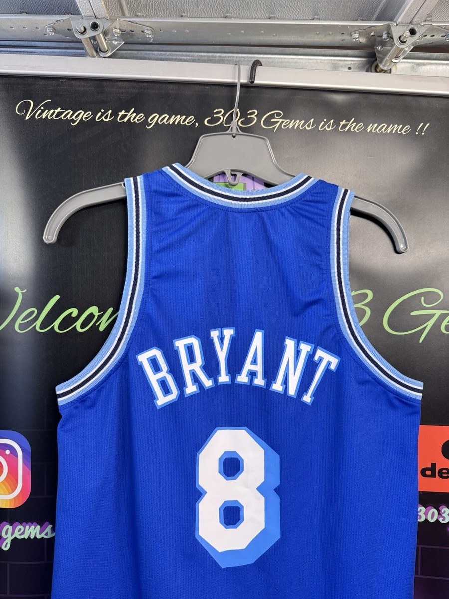 RARE Vintage CHAMPION Kobe Bryant #8 Los Angeles Lakers 1996-97 RARE Vintage CHAMPION Kobe Bryant #8 Los Angeles Lakers 1996-97