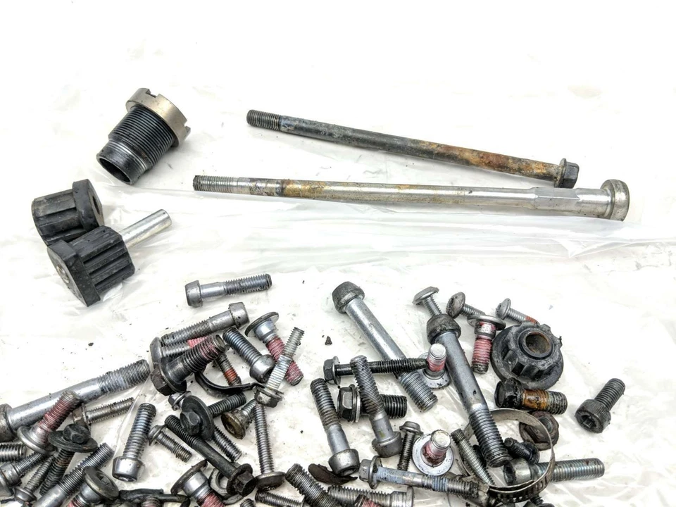 Комплект болтов 11 Kawasaki ZX6R Ninja разные детали основное оборудование - Изображение 2 из 4