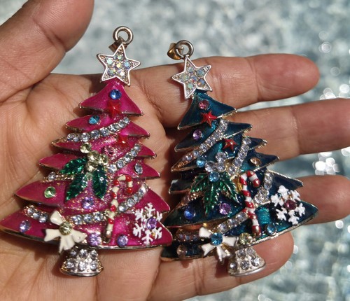 2 Gorgeous Ornated Cristmas Tree Pendant Betsey Johnson 3"Hx1.8"W Each - Picture 9 of 17