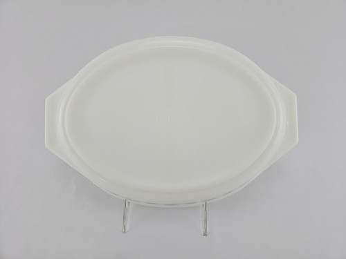Pyrex 1 1/2 Quart Snowflake Divided Casserole Dish No Lid - Picture 5 of 6