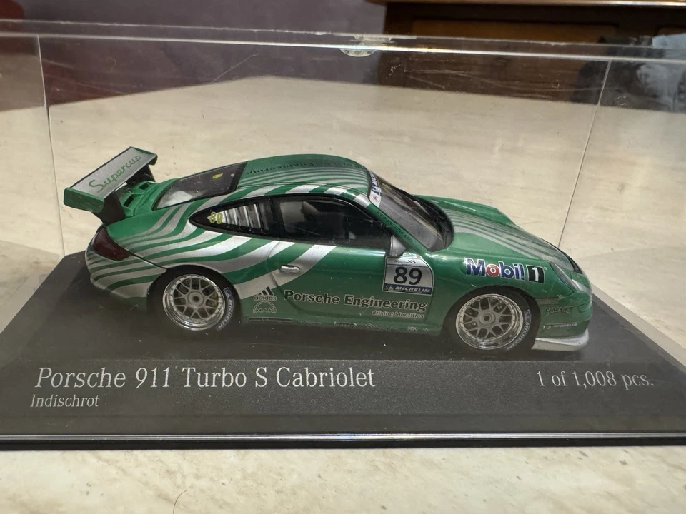 Porsche 911 Turbo S Indishrot Minichamps 1 of 1008 nuova in box da collezione - Immagine 2 di 4