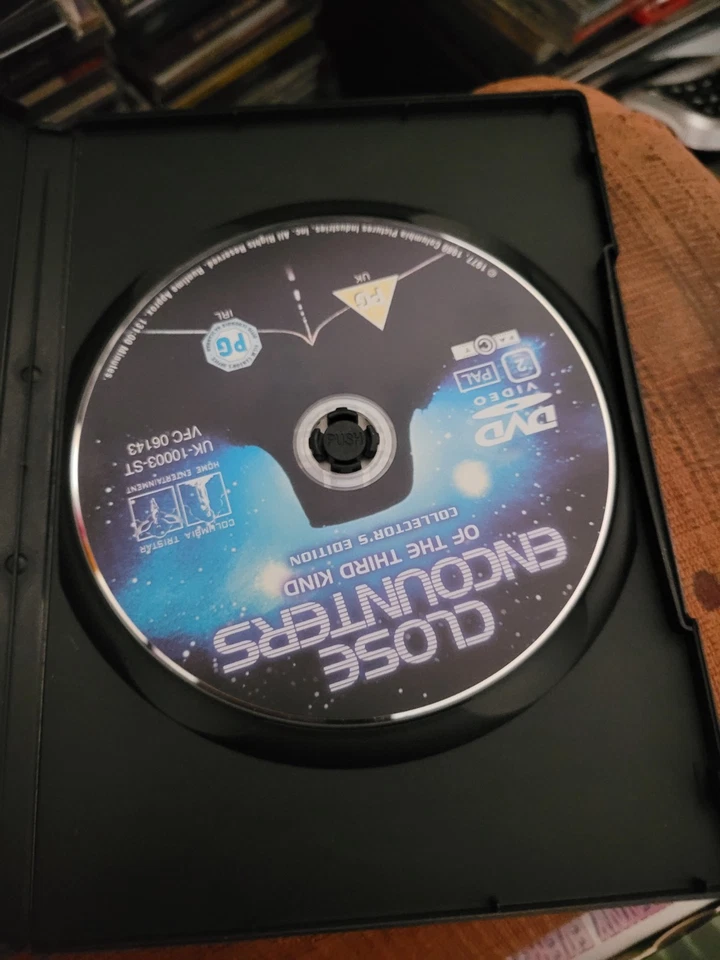CLOSE ENCOUNTERS OF THE THIRD KIND DVD - Image 3 of 3