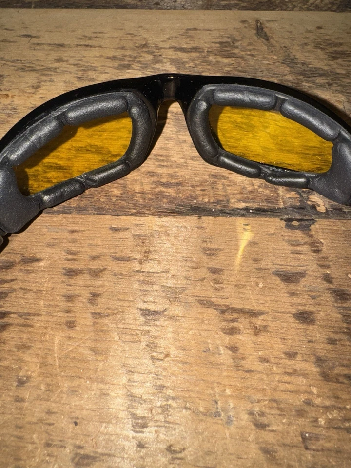 Очки солнцезащитные Choppers Biker663 черные с желтыми линзами с подкладкой - Изображение 4 из 4