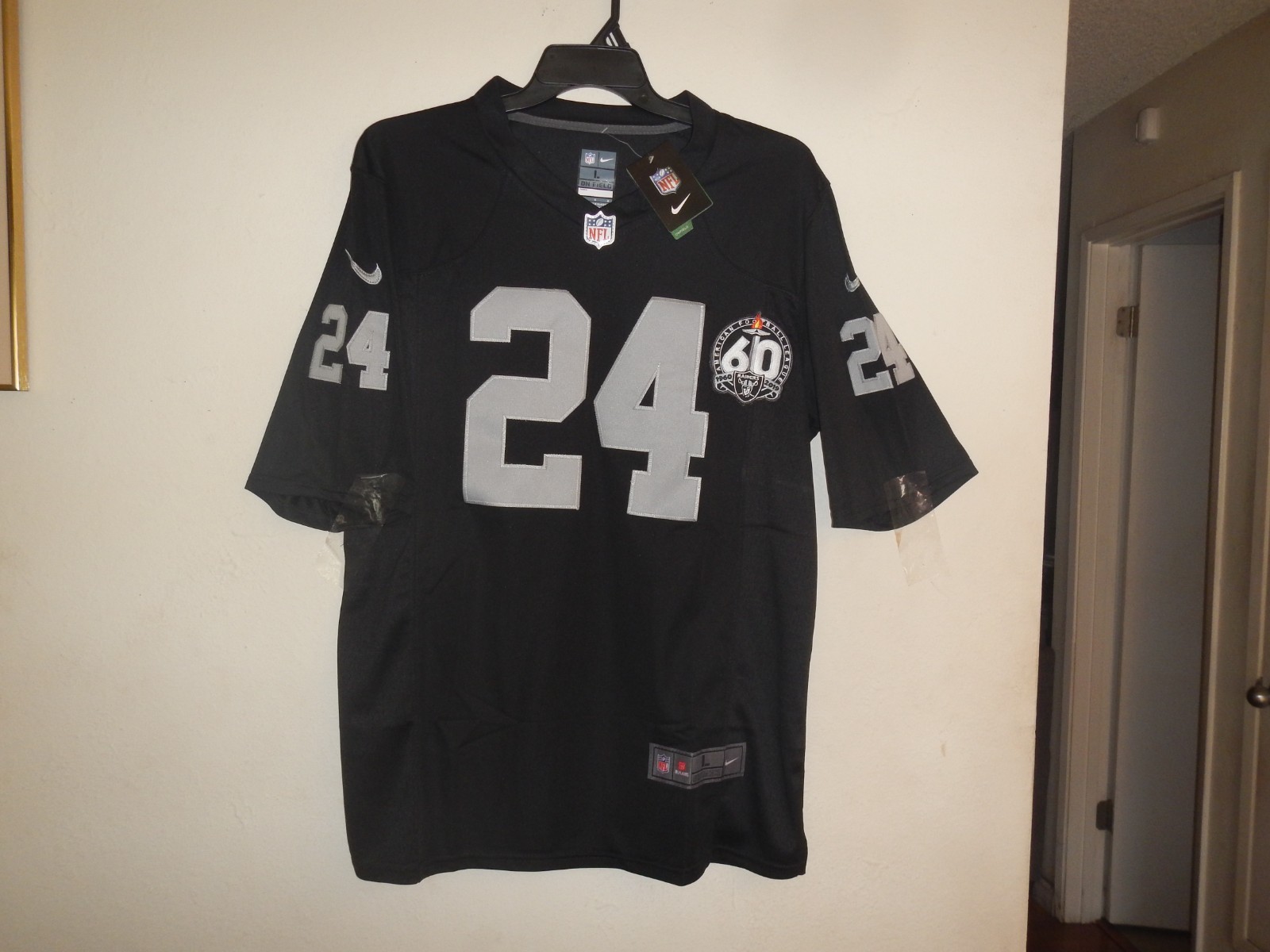 Picture 1 of 5