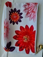 Clarins Make Up Bag (RRP £10.00) Floral Pattern
