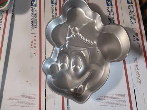 Mickey Mouse Aluminum Cake Pan New - Picture 2 of 2