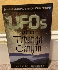 UFOS OVER TOPANGA CANYON VINTAGE FLYING SAUCER SPACE ALIEN EXTRATERRESTRIAL BOOK