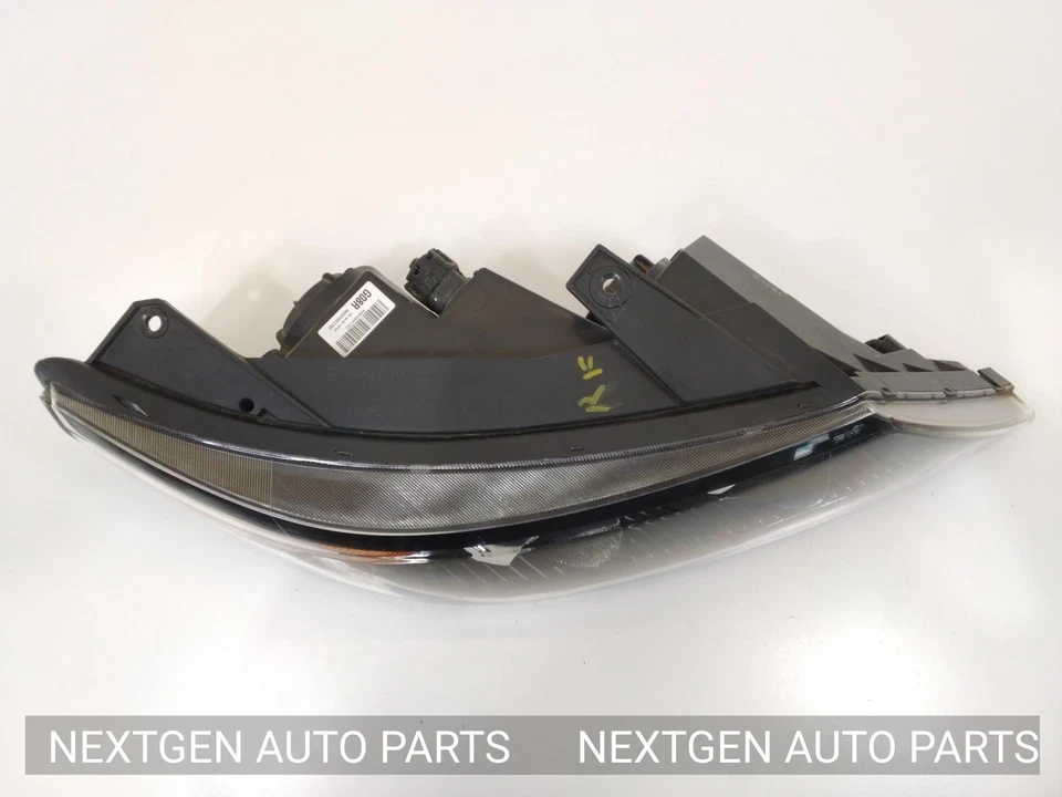 KIA SORENTO RIGHT HEADLAMP XM, XENON TYPE, 10/10-09/12 10 11 12 - image 3 of 4