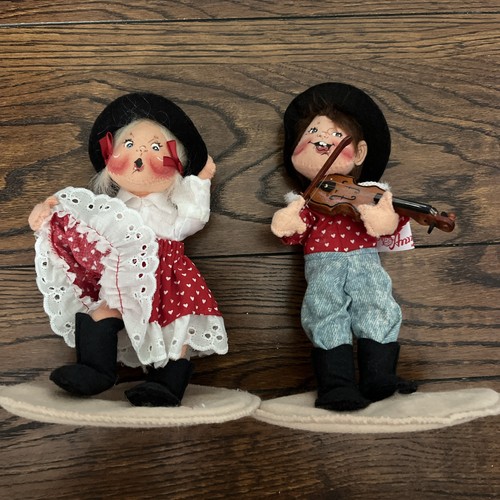 Lot 2 Annalee Nashville Cowboy spielt Violine tanzend Cowgirl 1995 Maße 7 Zoll