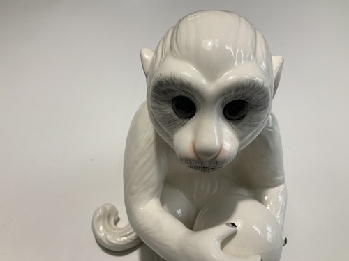 PORCELAIN CERAMIC WHITE CAPUCHIN MONKEY — As seen at Elvis Presley's Graceland! - Picture 5 of 9