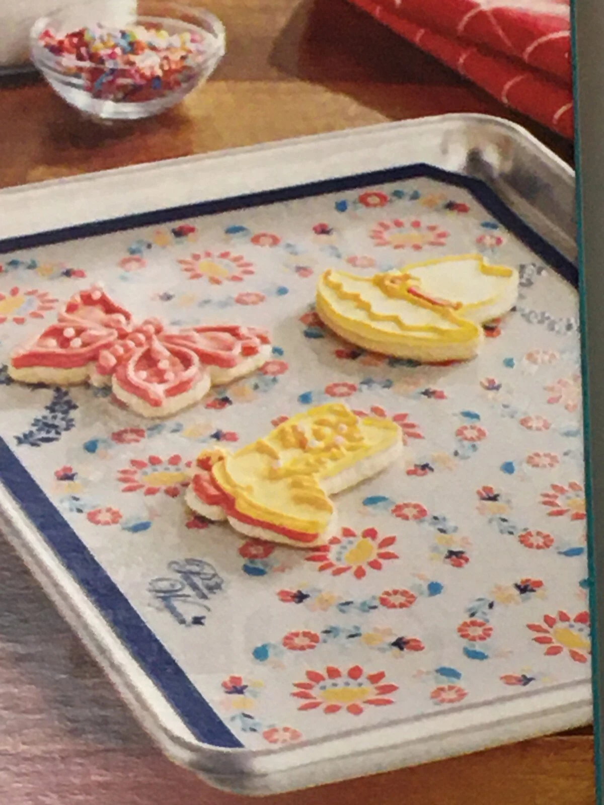 The Pioneer Woman 17 x 11" Silicone Baking Mat - Mazie
Opens in a new window or tab