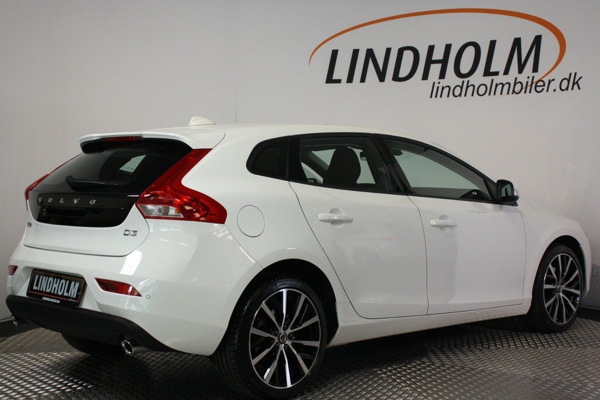 Volvo V40 2,0 D3 150 Momentum