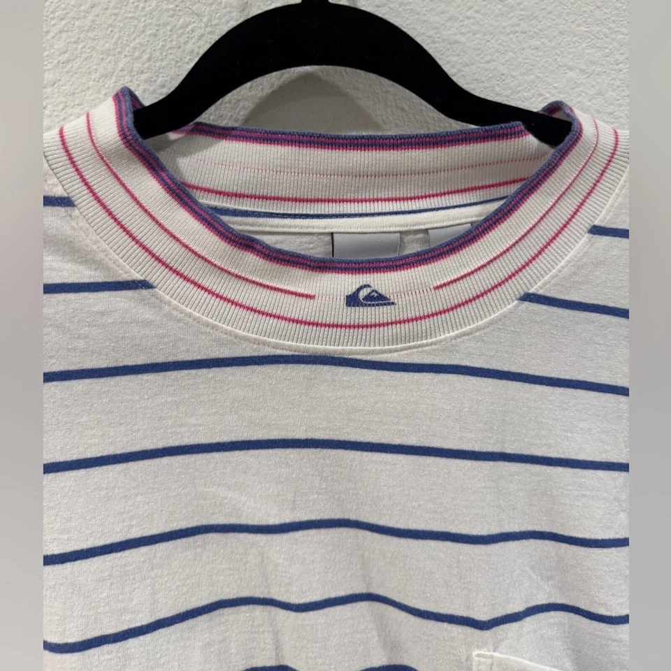 Camiseta Grande Quiksilver Rayas Recortada Cuello Redondo Surf Playa Blanco Azul Rosa Foto 3 de 4