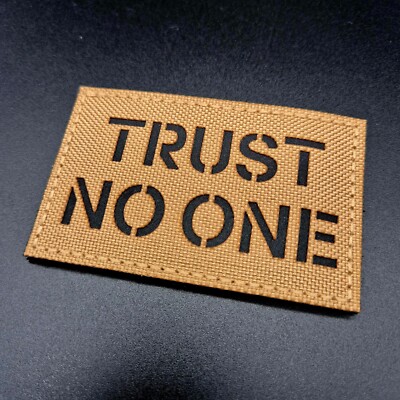 Aufnäher Morale Patch Trust No One Alpha Lasercut 8x5 cm Coyote Klett Flausch