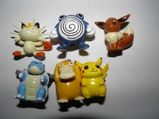 Pikachu Psyduck meowth Blastoise eevee poliwhirl Basic Fun Pokemon no Keychain