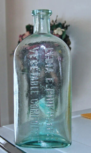 Large LYDIA E. PINKHAM'S Bottle Vegetable Compound Antique 1890s - Picture 3 of 4