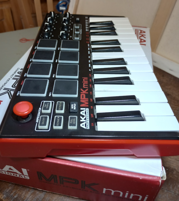 AKAI Professional MPK Mini Compact Keyboard Synthesizer & Pad