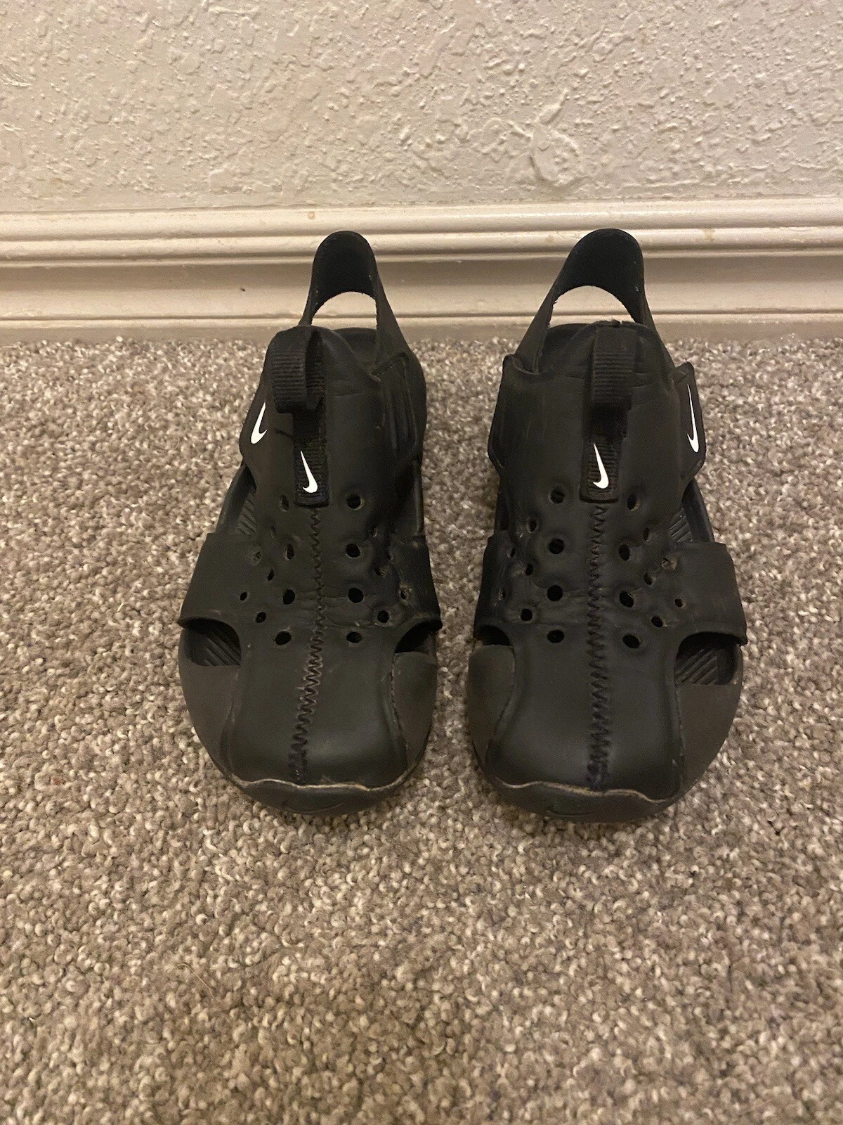 Scarpe acquatiche Nike Sunray Protect 2 per bambini 943826 001 nere taglia 10C