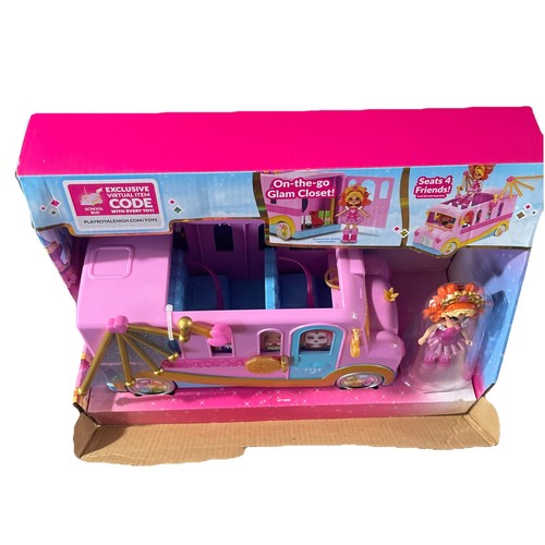 Royale High Bus & Glam Closet Play set No Code Open Box - Picture 8 of 10