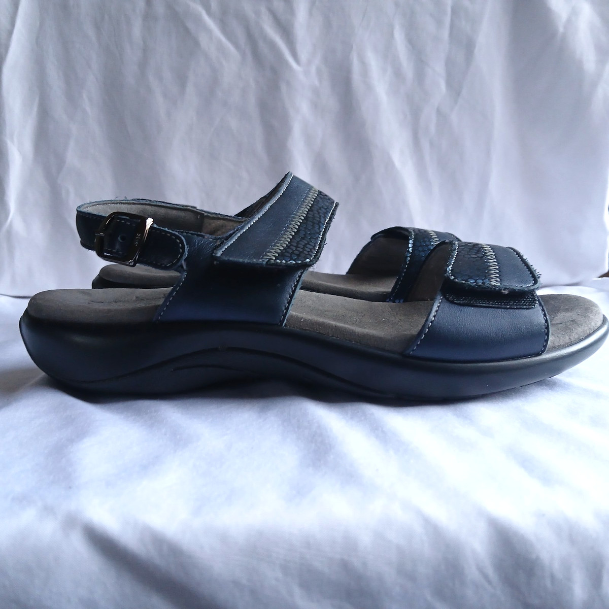 sas womens Tripad comfort Wedge Open-Toes Sandals Size 7.5M View 2