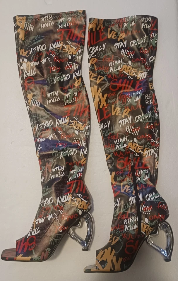 Yoki женщин Ginn-11 каблук над колена граффити ботинки сердце формы каблуки - Изображение 2 из 4