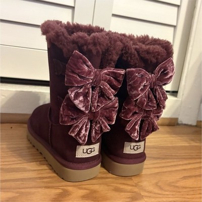 UGGS Crushed Velvet Bailey Bow II Women's Size 7