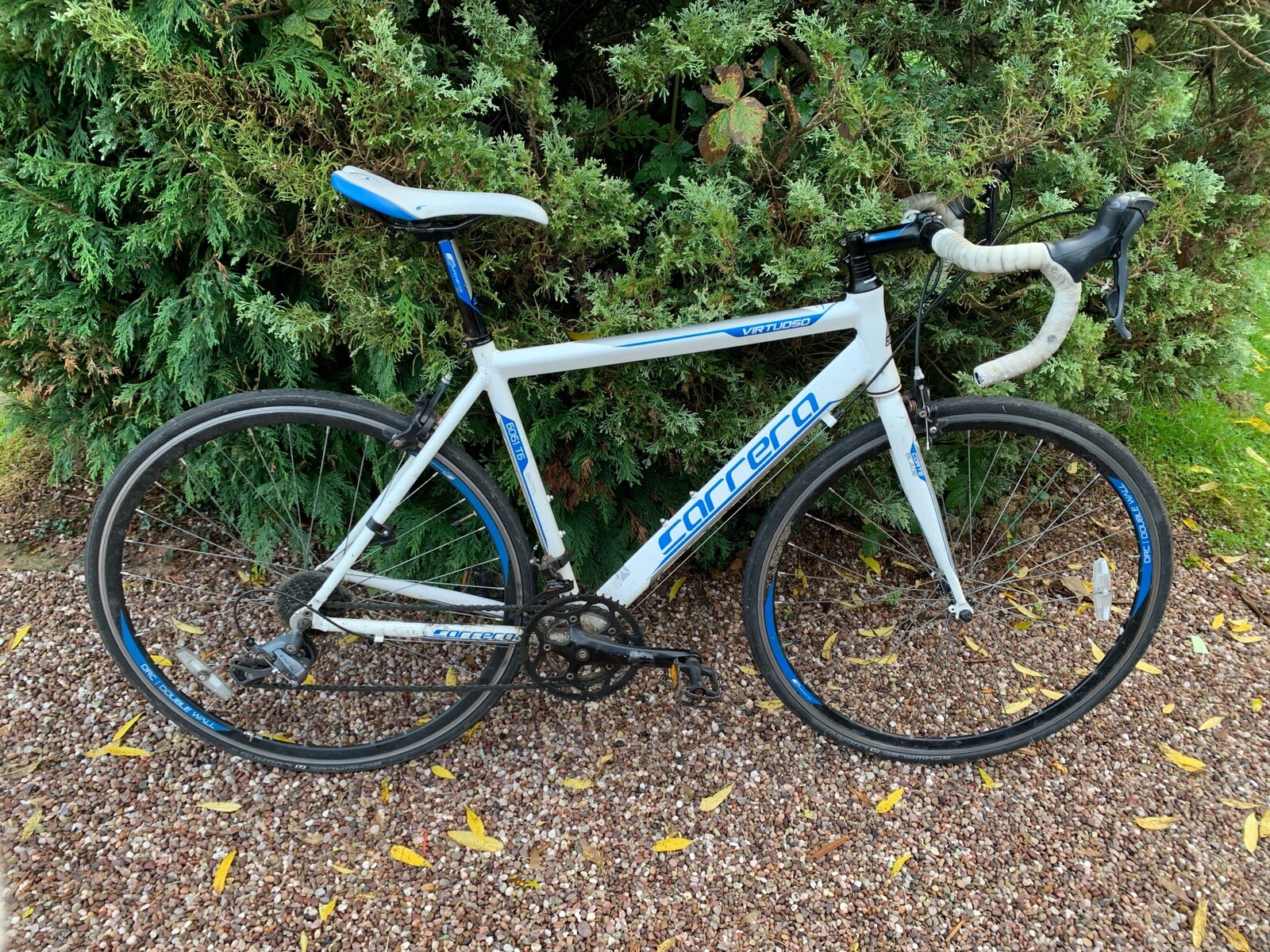 Carrera Axle Ltd Edition 6061 T.6 with 20'' frame in white. Good