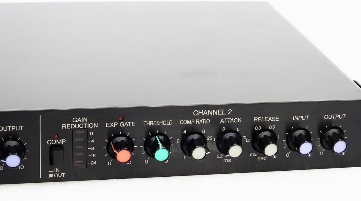 YAMAHA MODEL GC2020BII 2-CHANNEL AUDIO MUSIC COMPRESSOR YAMAHA MODEL GC2020BII 2-CHANNEL AUDIO MUSIC COMPRESSOR