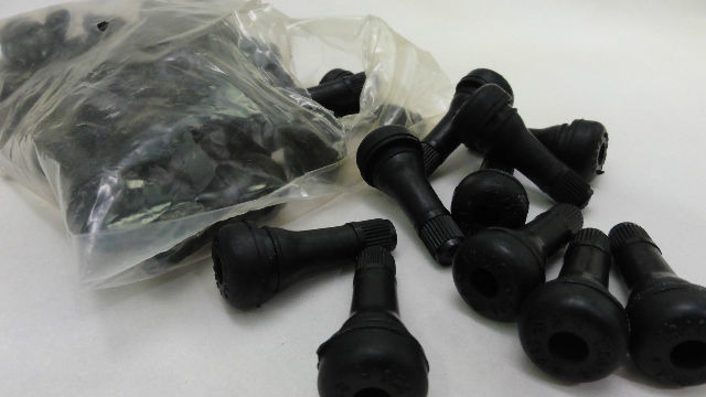 Bulk Lot Of 100 TR413 Black Rubber Snap-In Valve Stems For Tires 10 thumbnail image