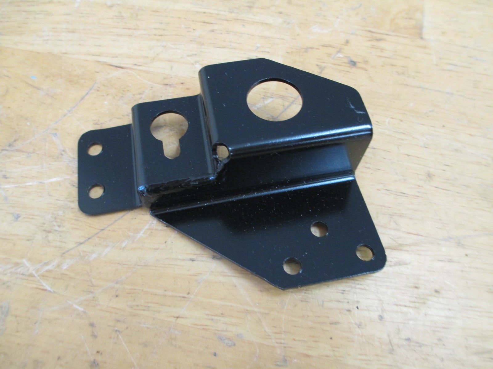 Ferrari 458 Challenge RH Dash Bracket # 83190300