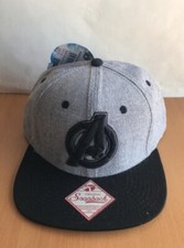Marvel Avengers: Avengers Movie Embroidered Logo Snapback Flat Billed Cap NEW 