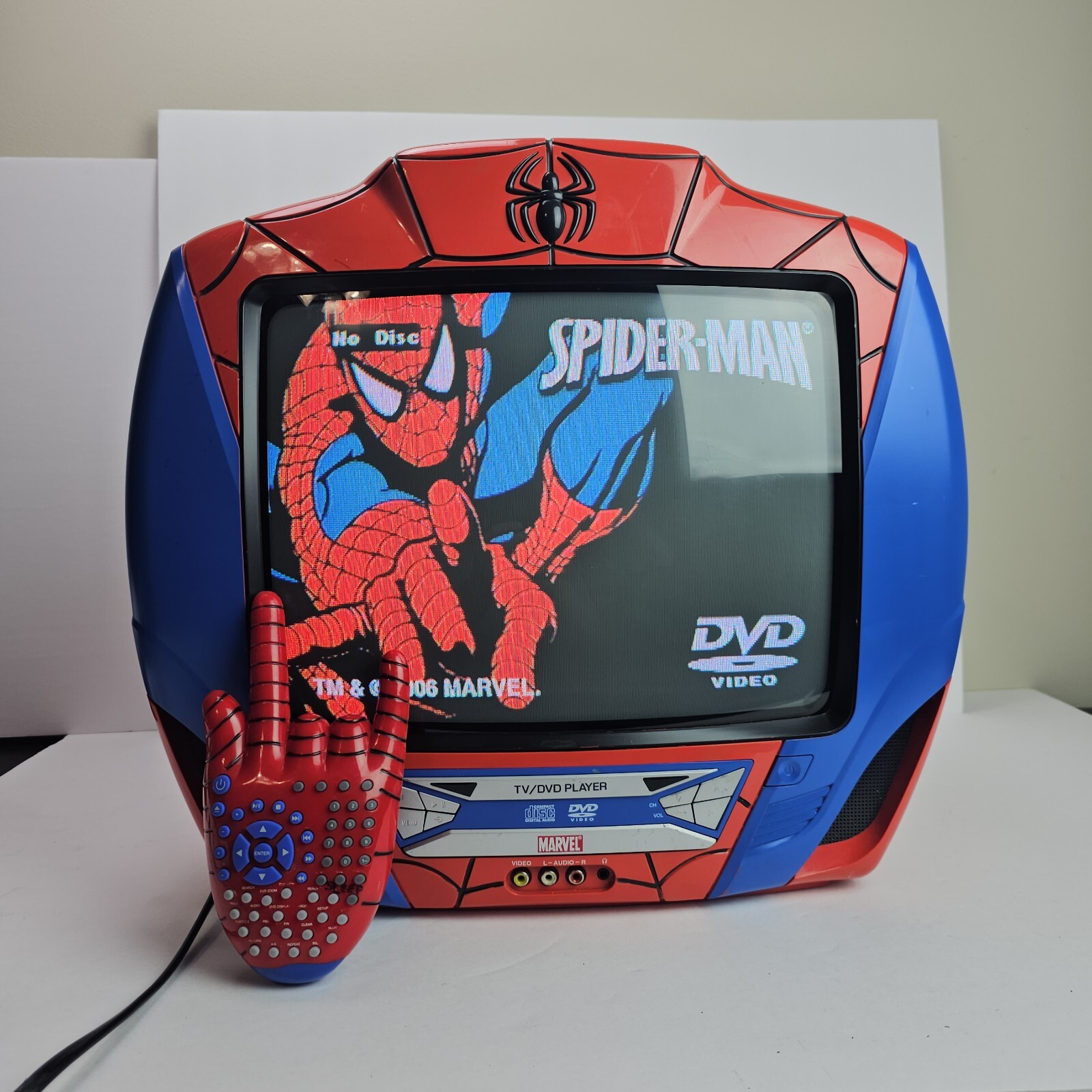 Rare! 13'' Spiderman TV/DVD Combo Unit CRT TV With Remote Read